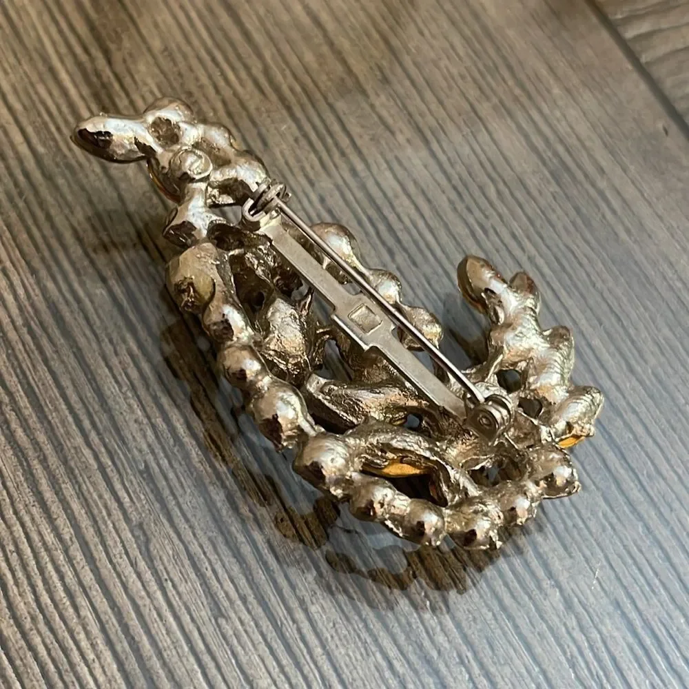 Vintage Paisley Cluster Rhinestone Crystal Brooch, Silver-tone